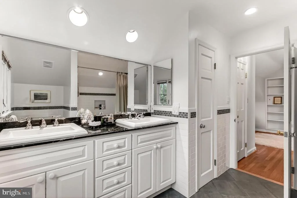 Photo of 809 ENDERBY DRIVE