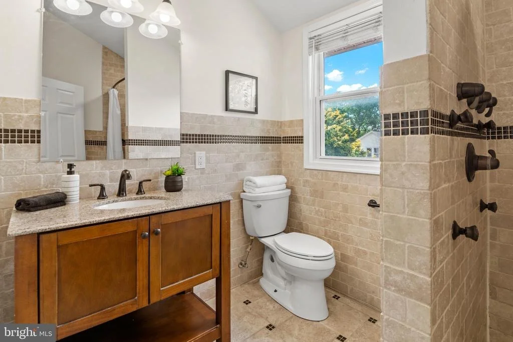 Photo of 3305 DEVONSHIRE DRIVE