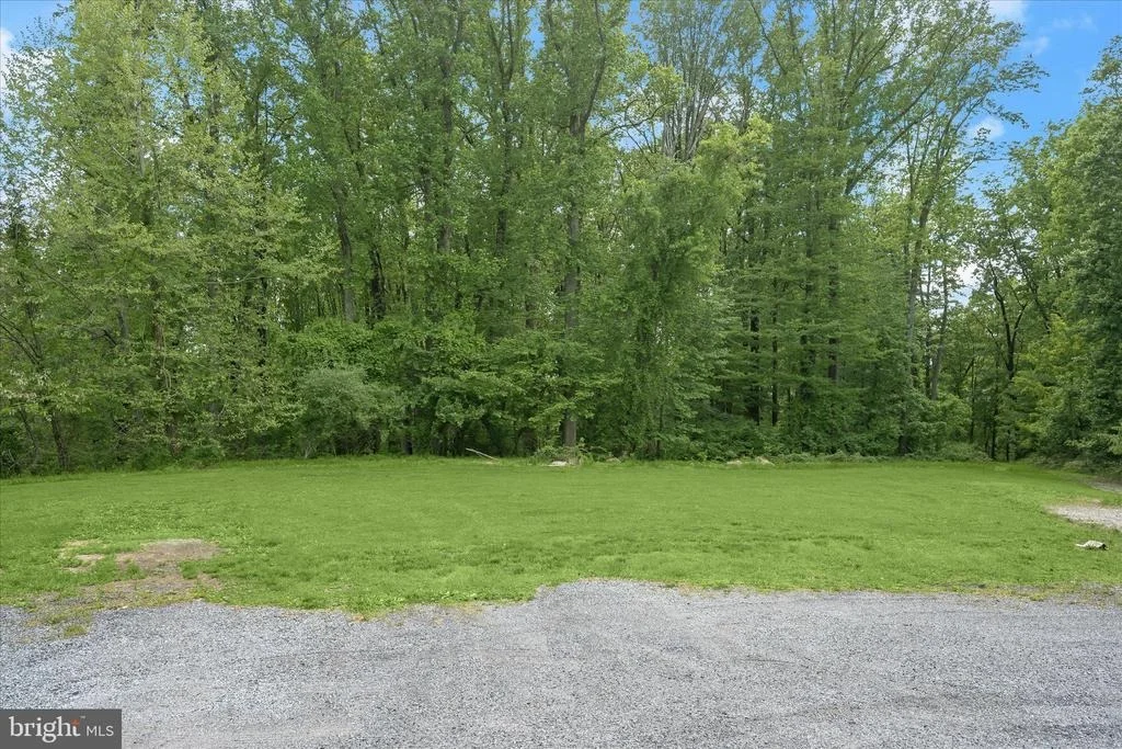 Photo of 2994 FALLS RUN ROAD