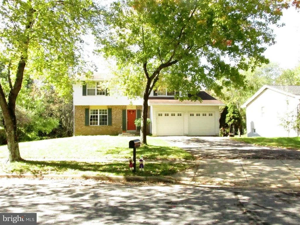 Photo of 714 NARROWLEAF DRIVE