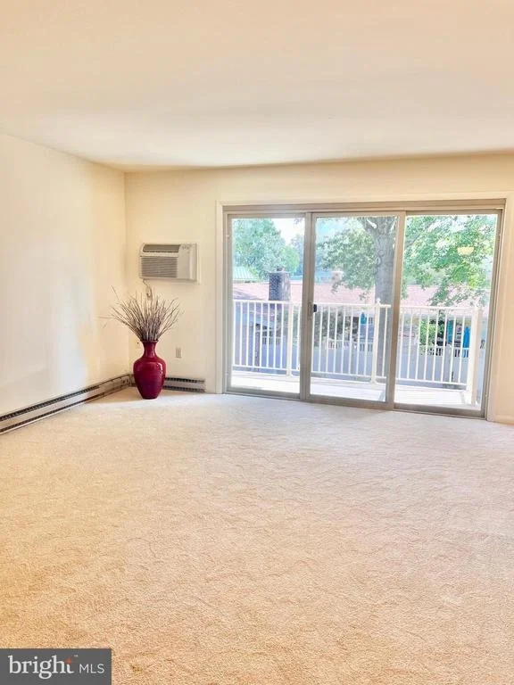 Photo of Unit 732B at 3398 GLENEAGLES DRIVE
