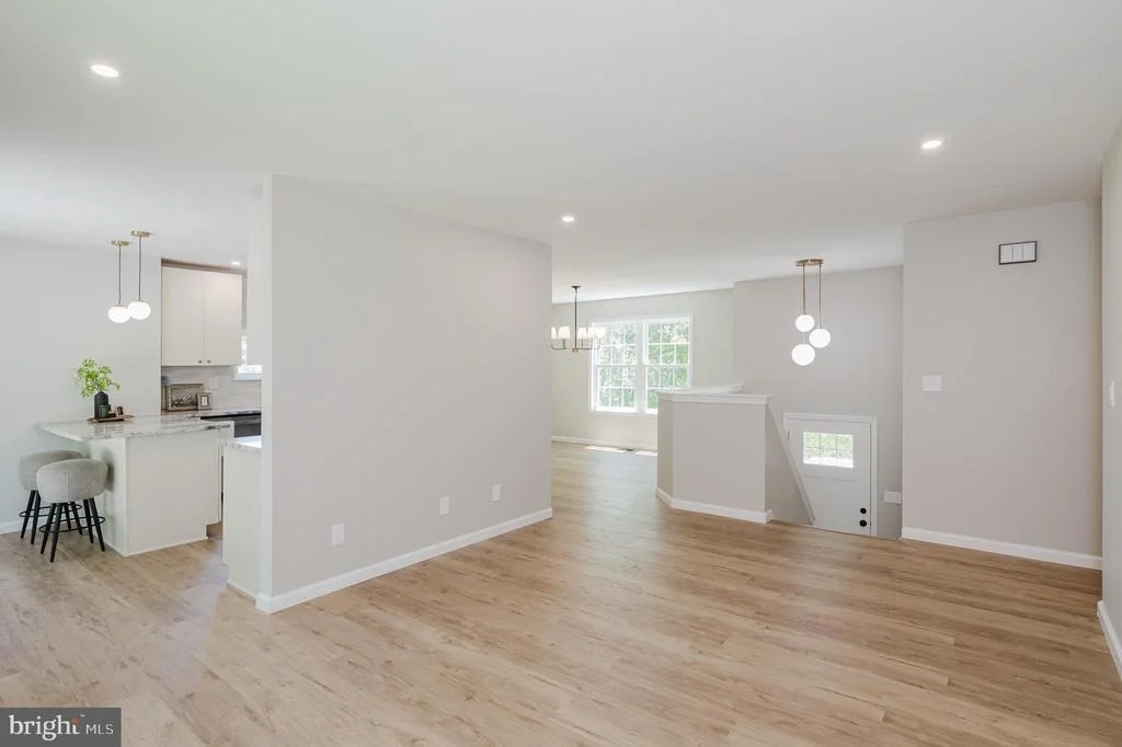 Photo of 208 DECOY DRIVE
