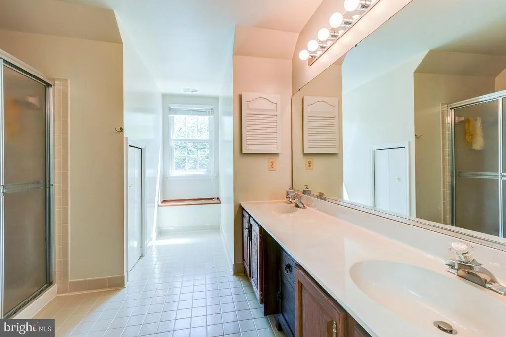 Photo of 344 GREENSPRING LANE