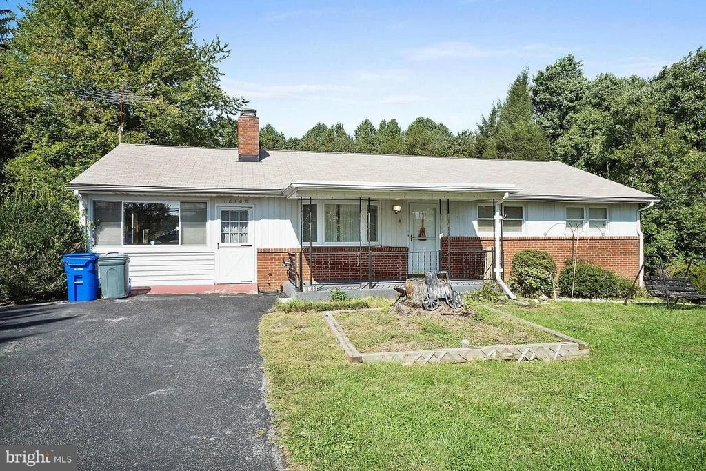 Photo of 18108 MUNCASTER ROAD
