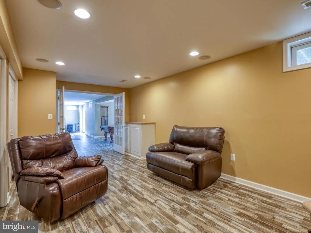 Photo of 11121 SUFFOLK DRIVE