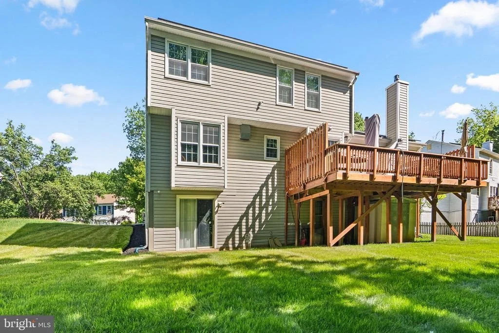 Photo of 14021 HEATHERSTONE DRIVE