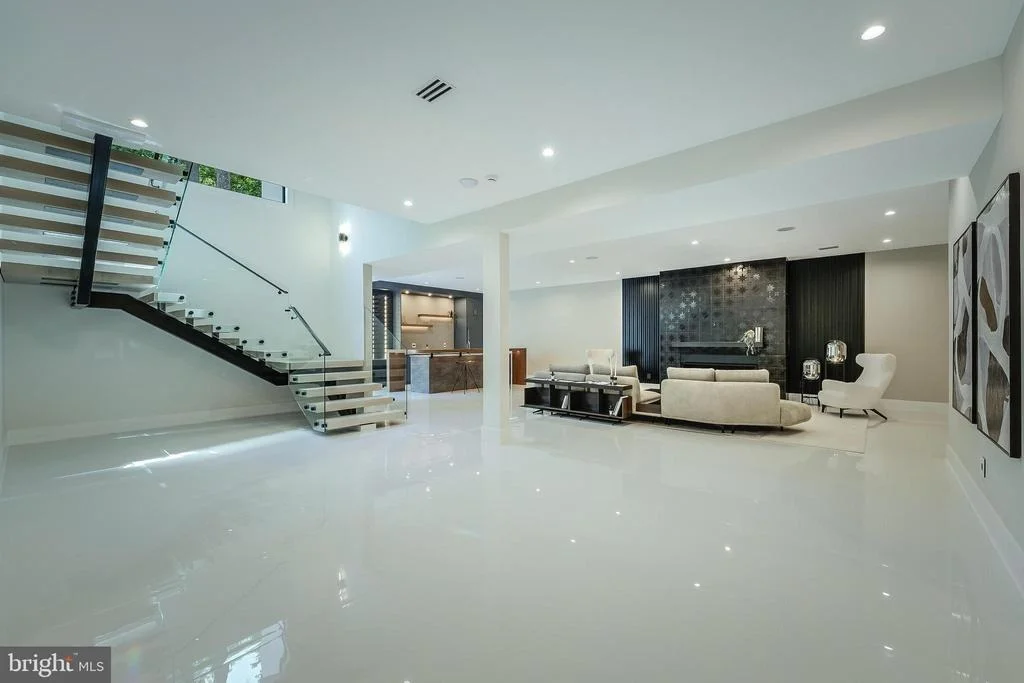 Photo of 7841 OLD DOMINION DRIVE