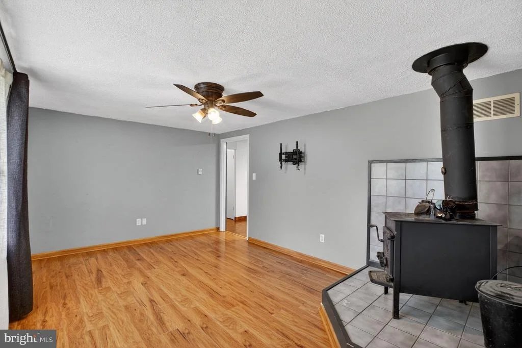 Photo of 9773 EMERALD LANE