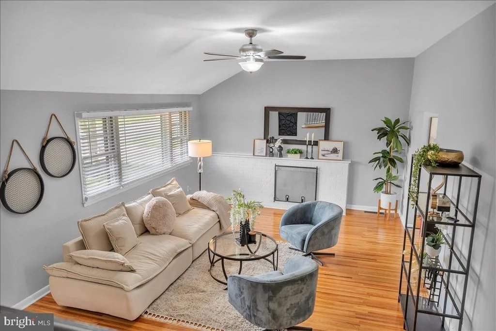 Photo of 180 CHERRY TREE LANE