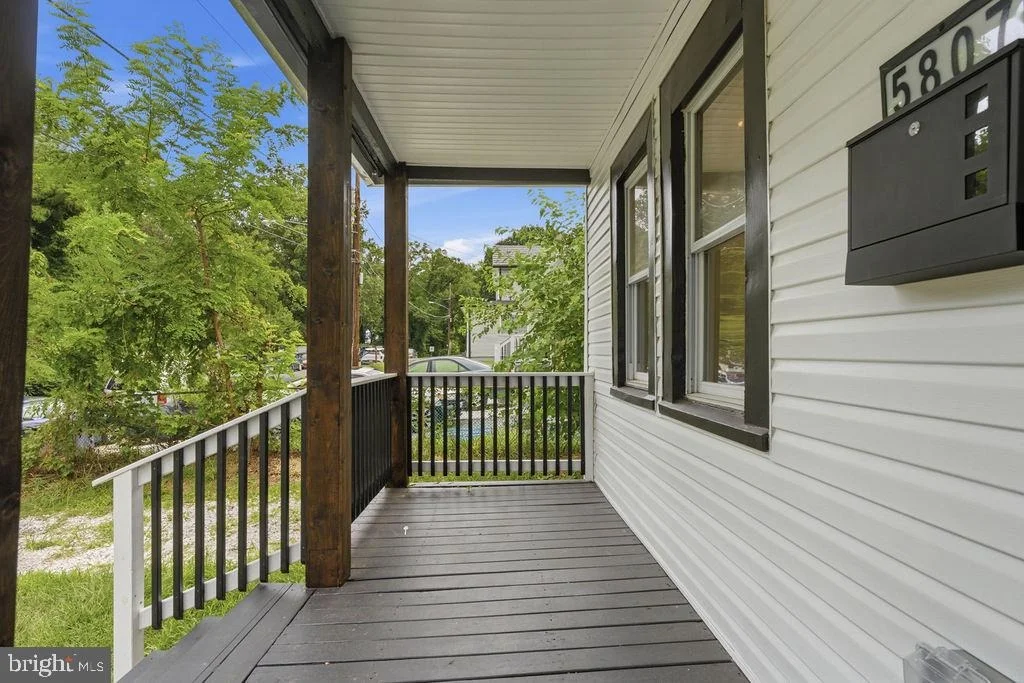 Photo of 5807 DADE STREET
