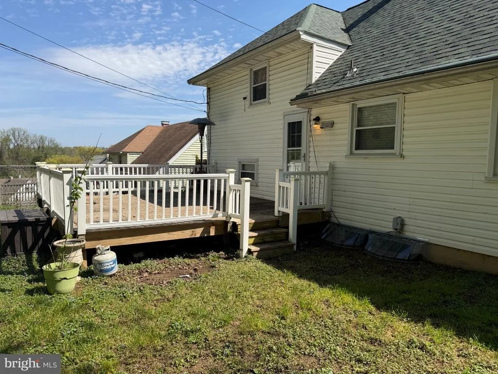 Photo of 1344 MARTIN DRIVE