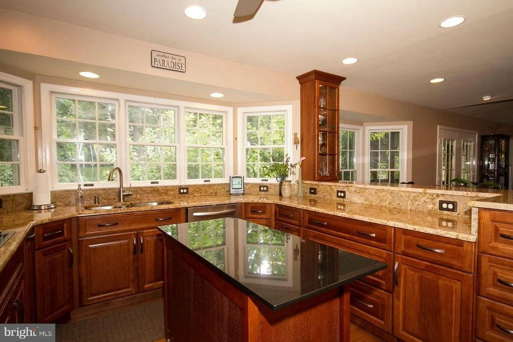 Photo of 9711 POLISHED STONE