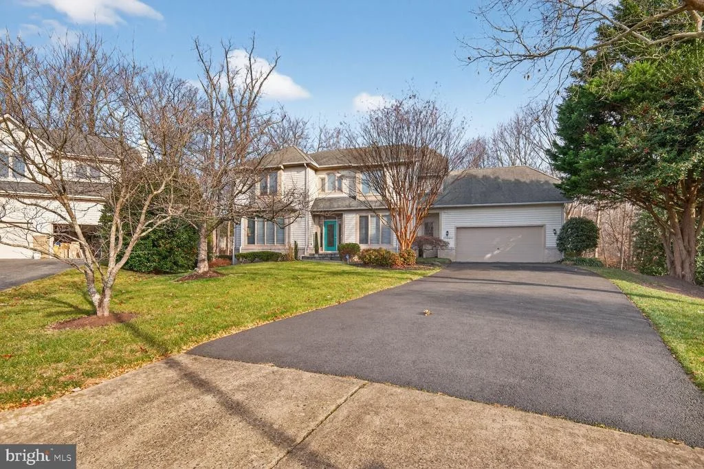 Photo of 11300 WATER POINTE CIRCLE