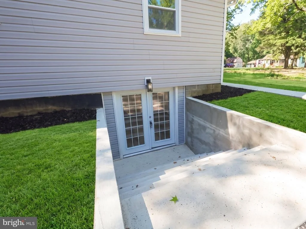 Photo of 4150 BARRETT