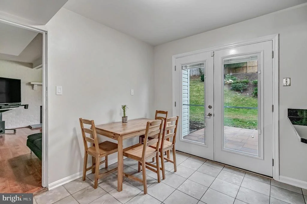 Photo of 2608 VILLAGE LANE
