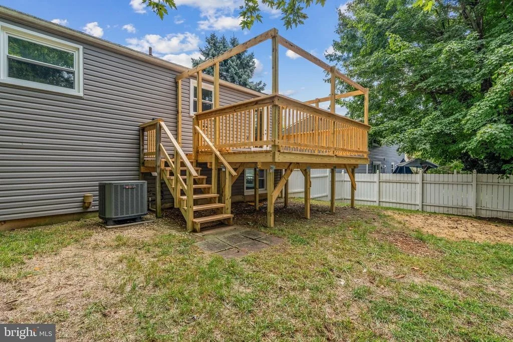Photo of 1807 RUSTIC HILL COURT