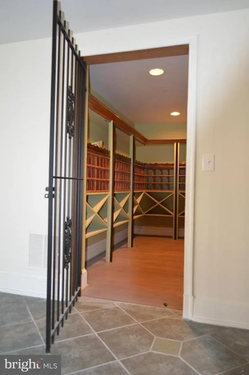 Photo of 812 GREAT CUMBERLAND ROAD