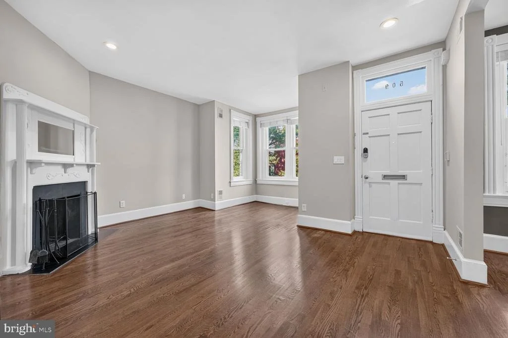 Photo of 509 3RD STREET NE
