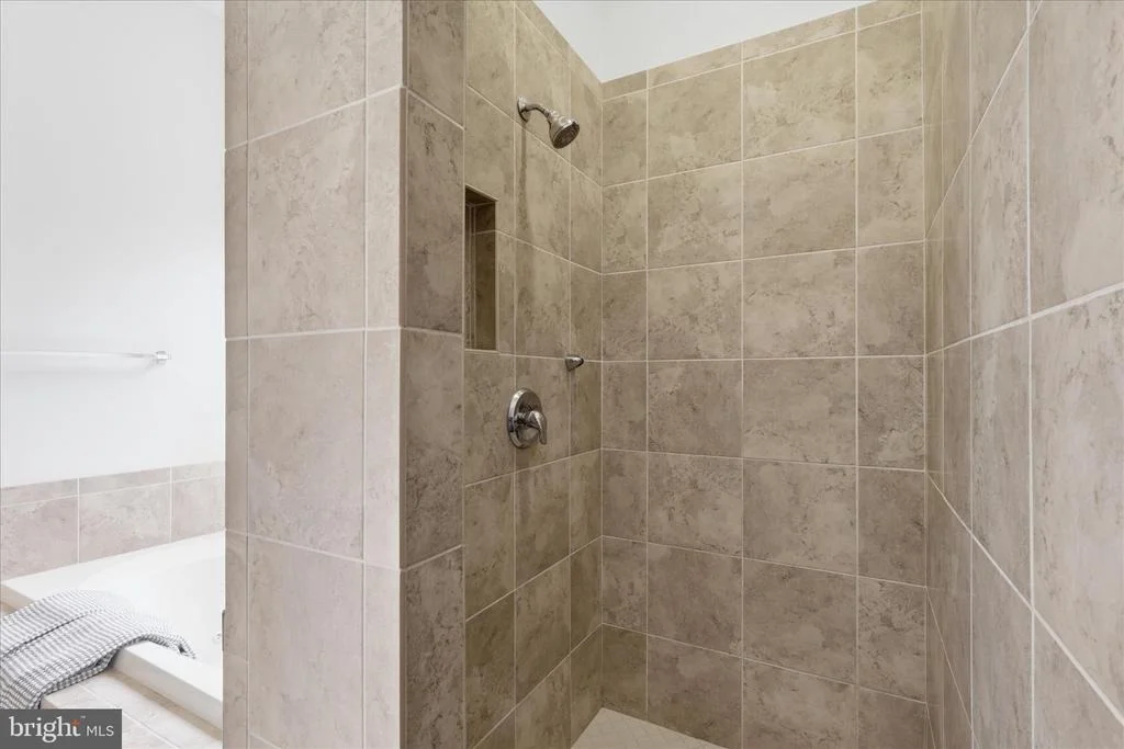 Photo of 8277 ROXBOROUGH LOOP