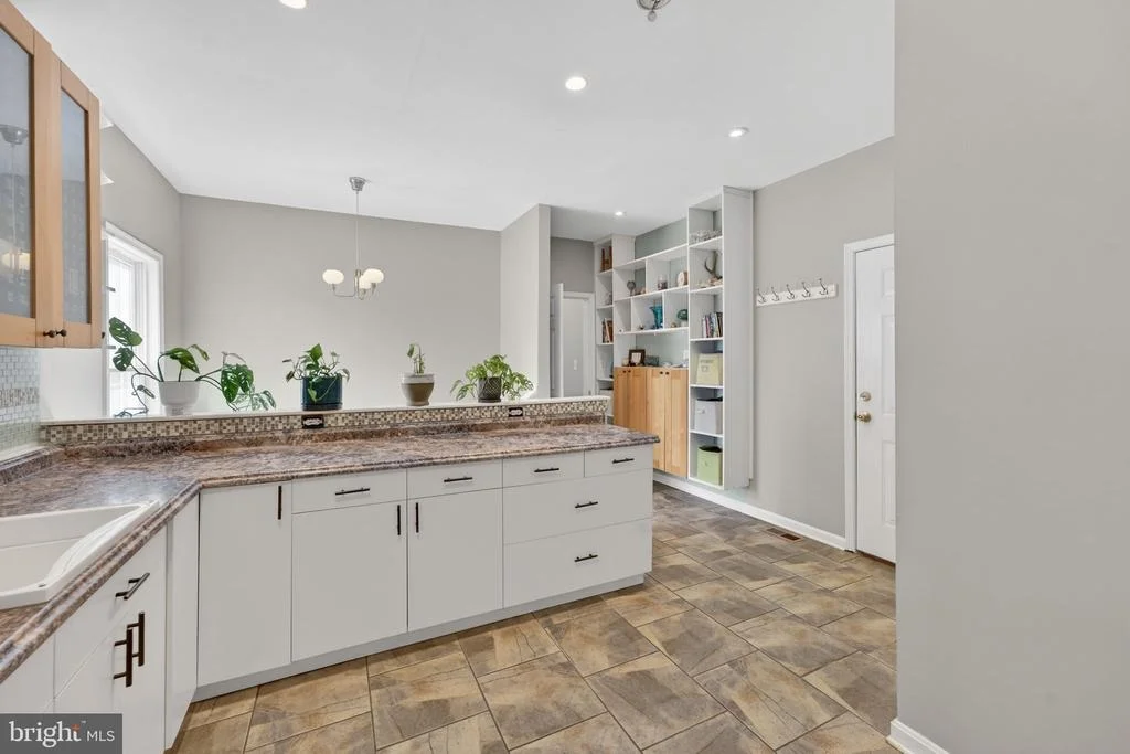 Photo of 7453 OPAL ROAD