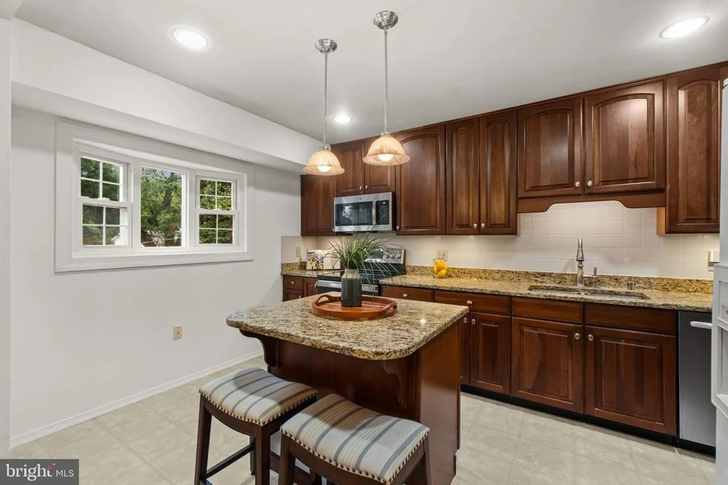 Photo of 626 EDWARDS ROAD