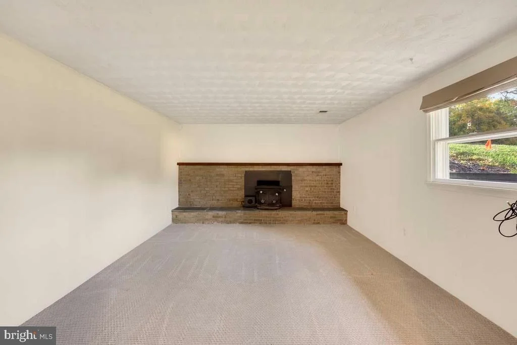 Photo of 12503 LEE HILL DRIVE