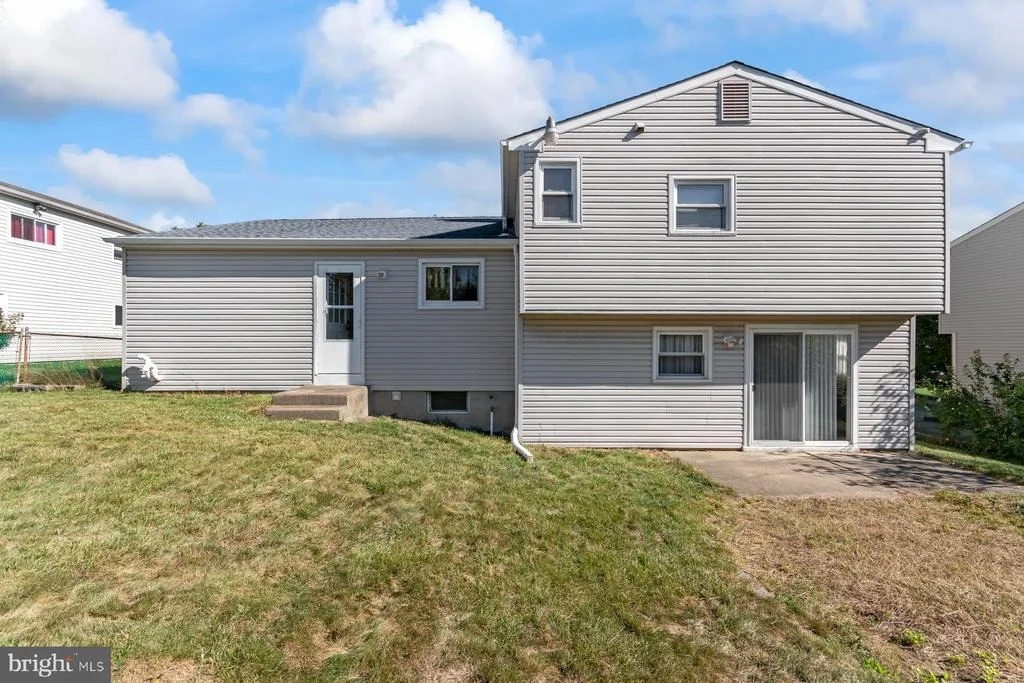 Photo of 12 COLGATE DRIVE