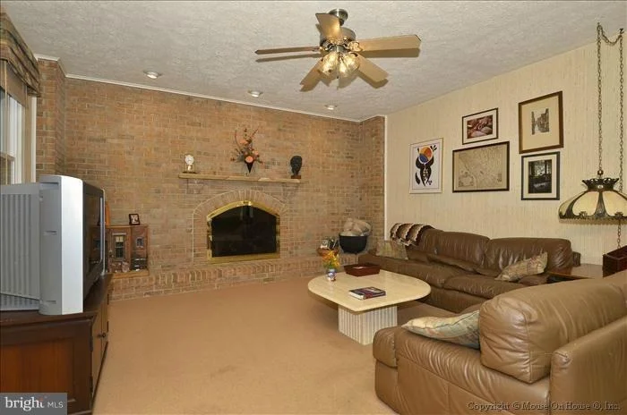 Photo of 608 SILVERSTONE COURT