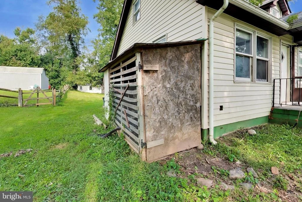 Photo of 16008 BATSON ROAD