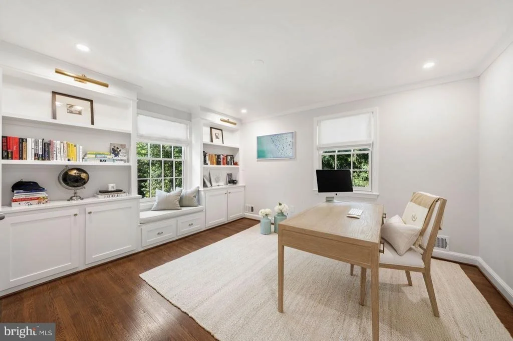 Photo of 4555 W STREET NW