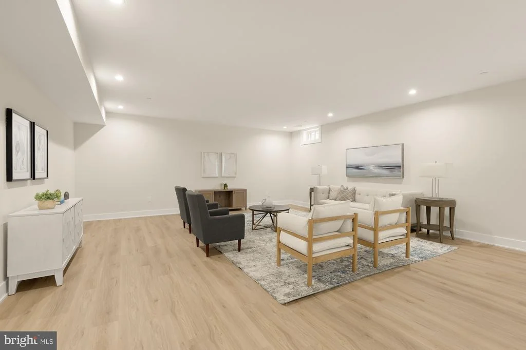 Photo of 9512 FOREST ROAD