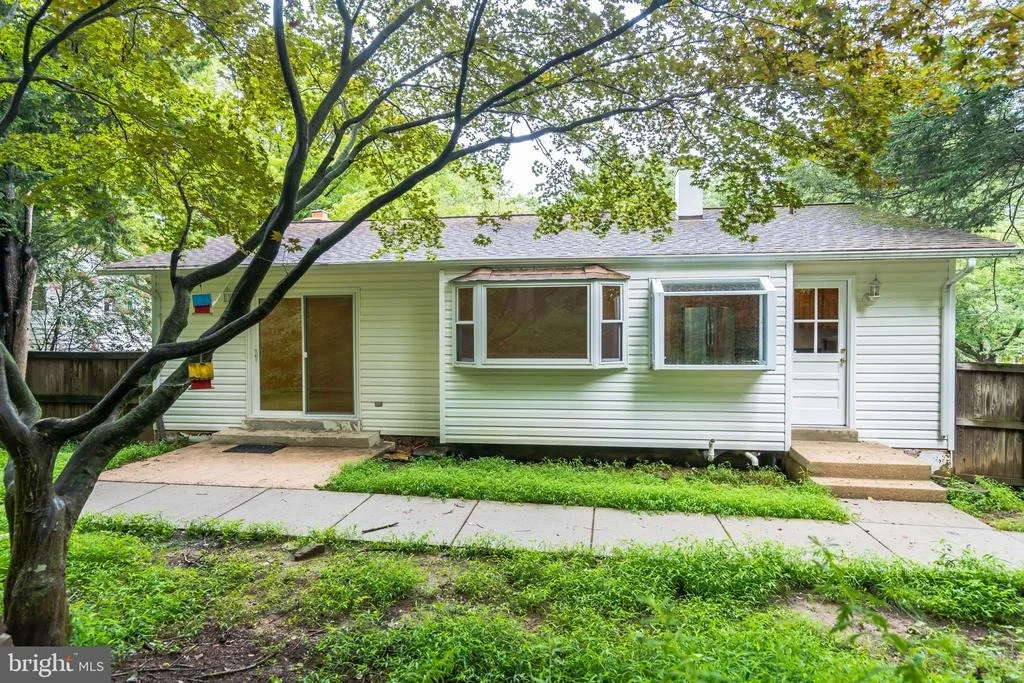 Photo of 3904 BYRD ROAD