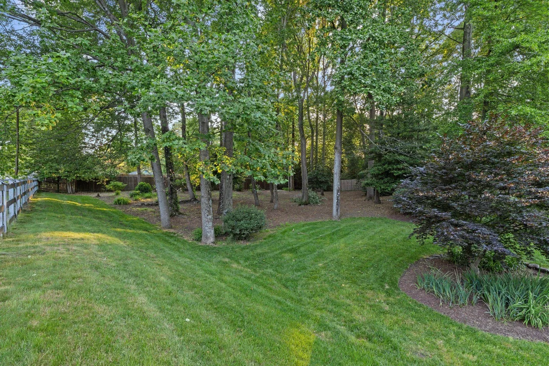 Photo of 71 SIMMONS LANE