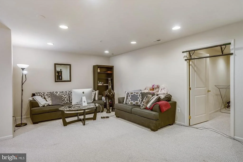 Photo of 23621 SUGAR VIEW DRIVE
