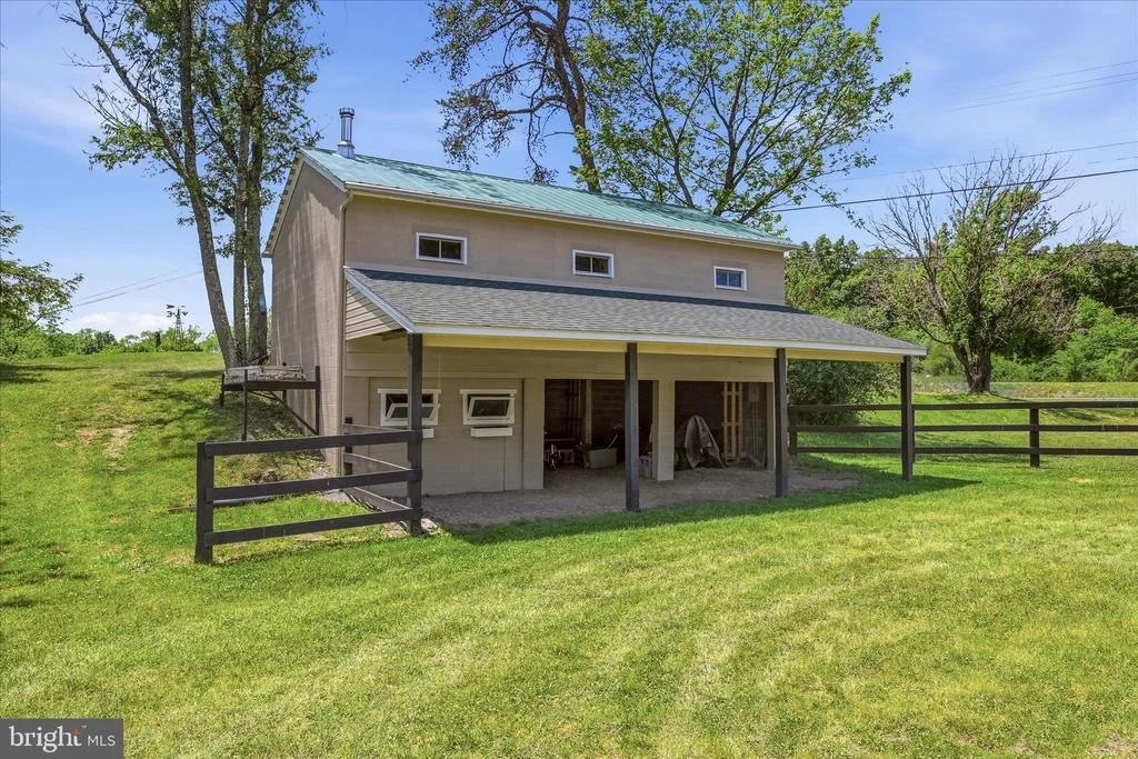 Photo of 2983 MILLWOOD PIKE