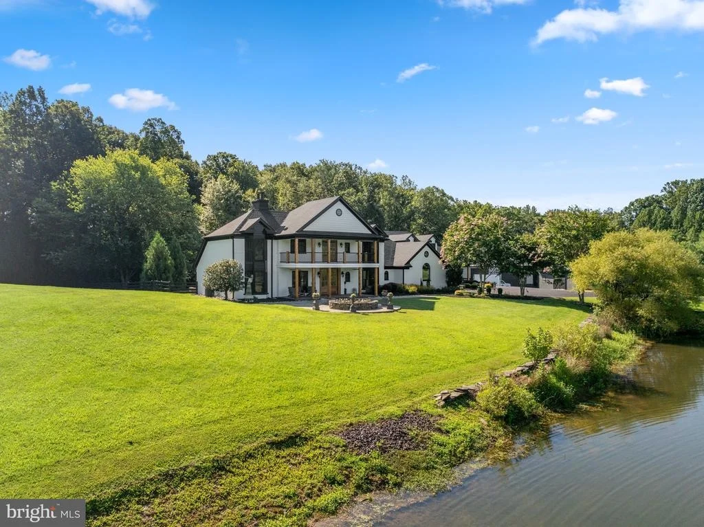 Photo of 19427 ROLLING HILLS DRIVE