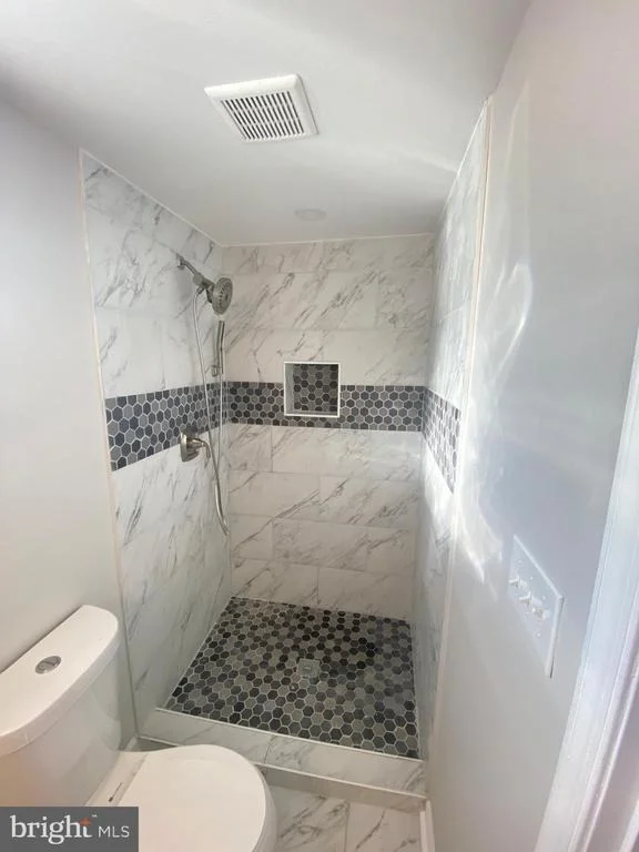 Photo of 9209 ROLLING VIEW DRIVE