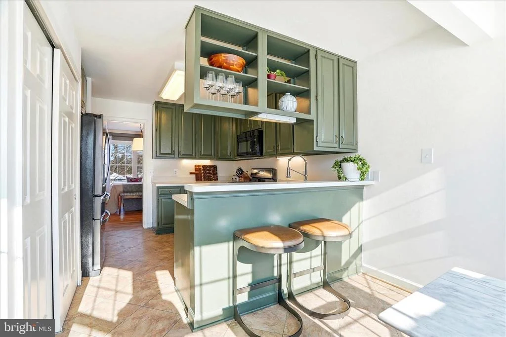 Photo of 2379 BEAR DEN ROAD