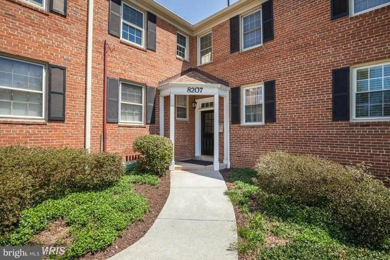 Photo of Unit 204 at 8207 GRUBB ROAD