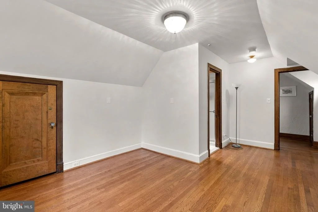 Photo of 9218 COLESVILLE ROAD