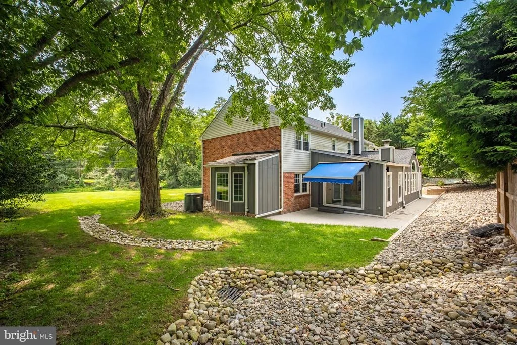Photo of 8354 OLD DOMINION DRIVE