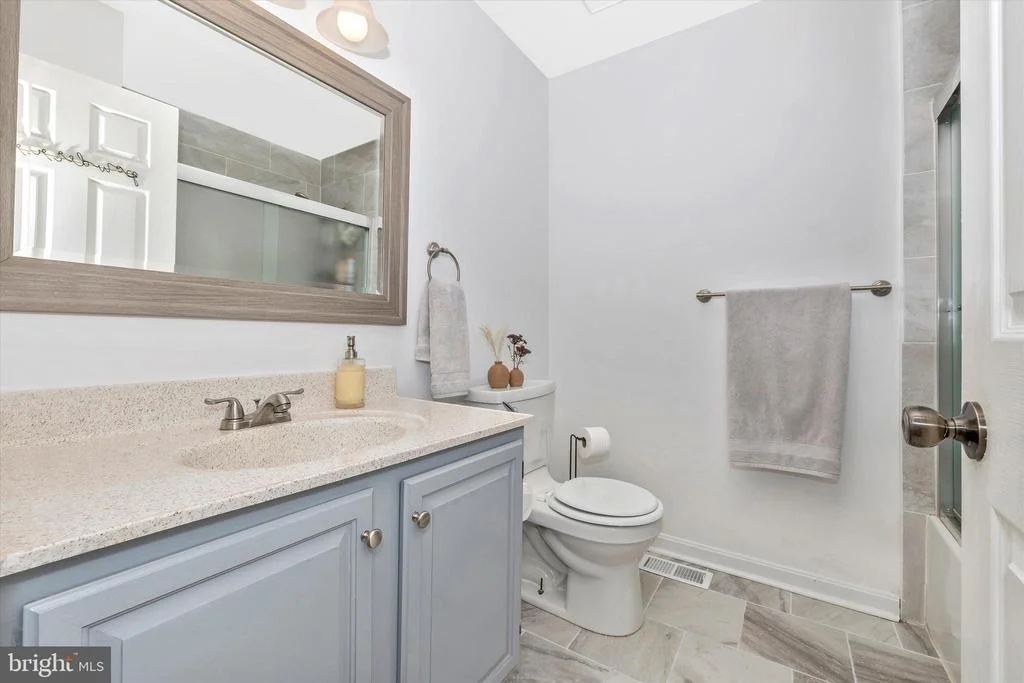 Photo of 1304 SOMERSET ROAD