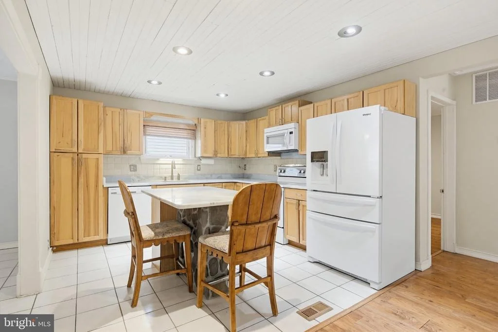 Photo of 1465 RIDGEWAY