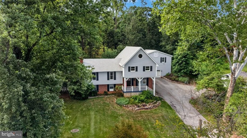 Photo of 100 HILLSIDE ROAD