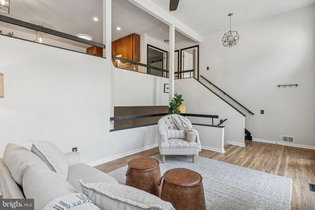 Photo of 910 LANGDON COURT