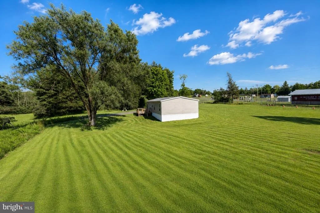 Photo of 635 DENNETT ROAD