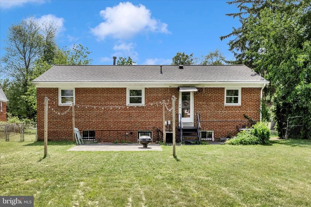 Photo of 5806 CHERYL LANE