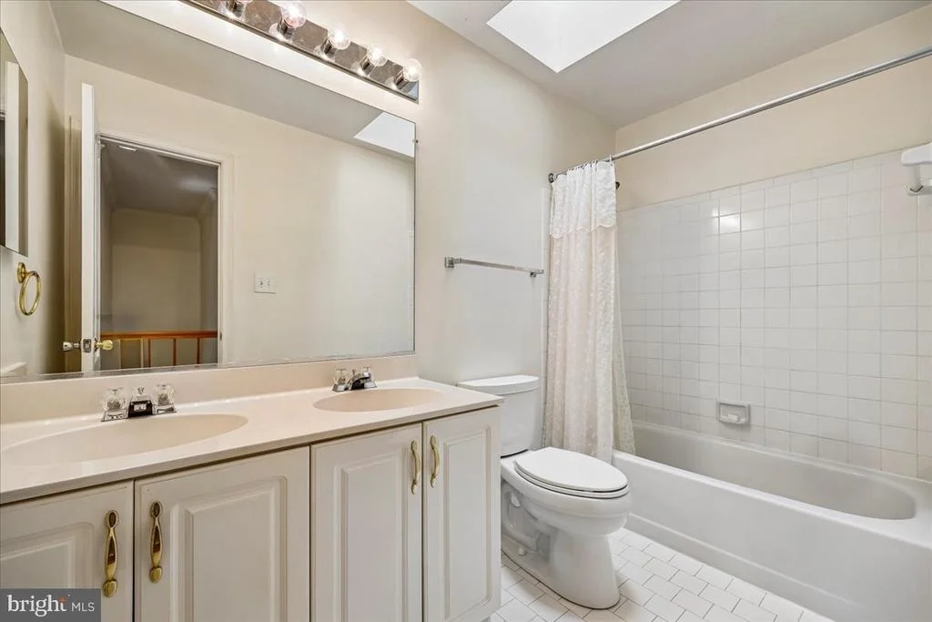 Photo of 7341 CLIFF PINE DRIVE
