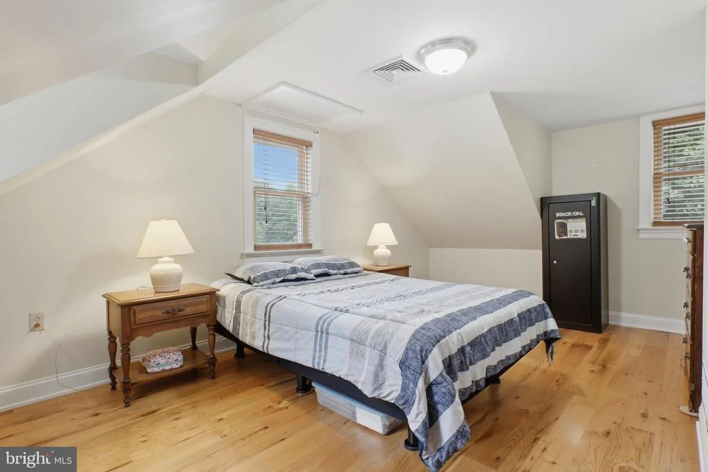 Photo of 5451 BLACK BEAR ROAD