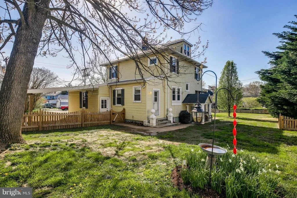 Photo of 1250 FRANCIS AVENUE